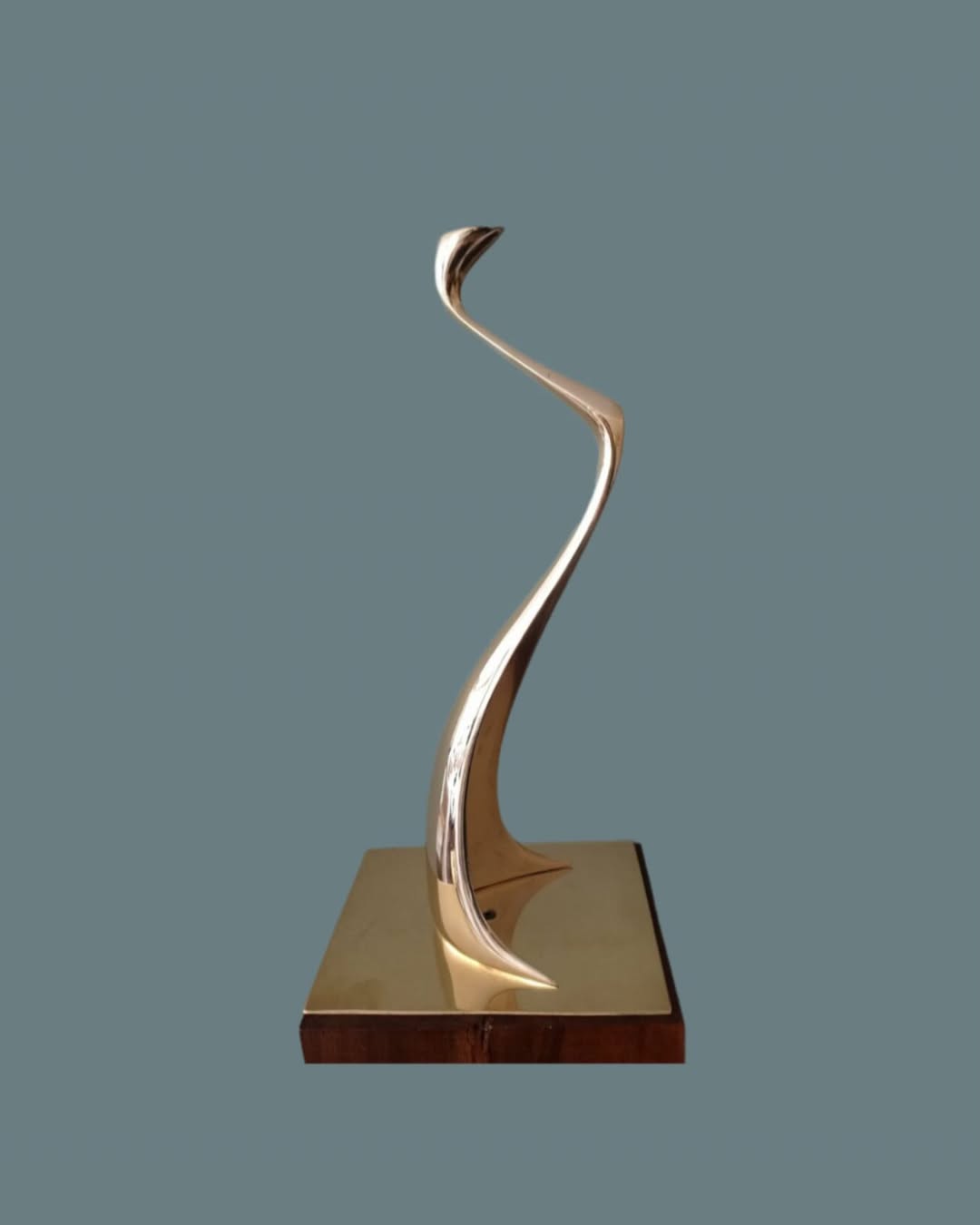 Ali Ghahari - Proud Loner - 44 x 12 x 12 cm Bronz - 2023