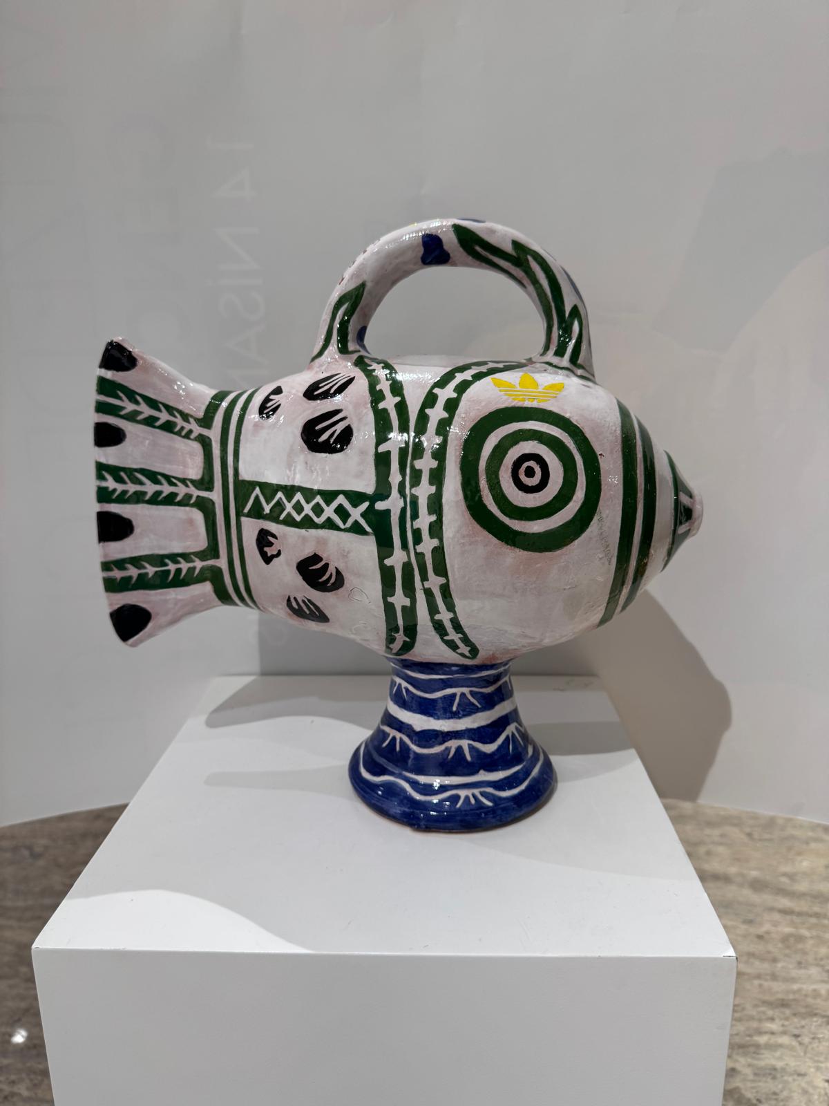 Balık, 2025. Sırlı seramik. 40 x40 x 18 cm