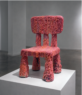 Mamut / Mammoth, 2026 Çocuk sandalyesi, pigmentli mum Kids chair, pigmented wax 67 x 39 × 36 cm