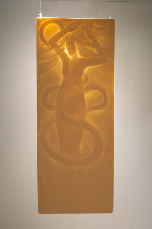 OPELHIA 2       2025 192x76 cm     corian