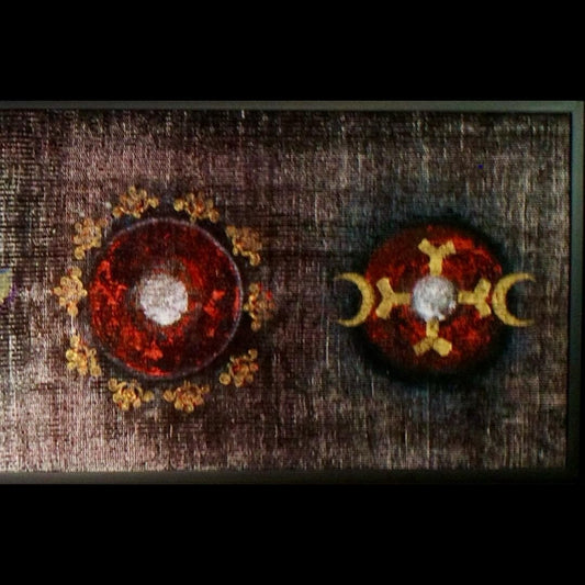 Ritüel 272 x 64cm El dokuma halı üzerine karışık teknik.